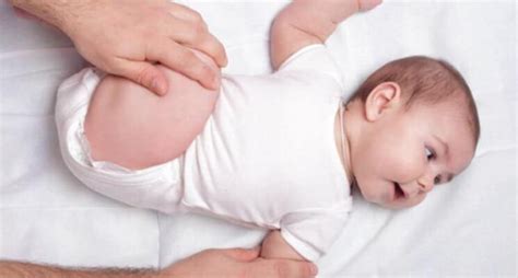 2 aylık bebekte kalça çıkıklığı nasıl anlaşılır